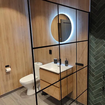 Nye Pa Blomberg I Apartman *